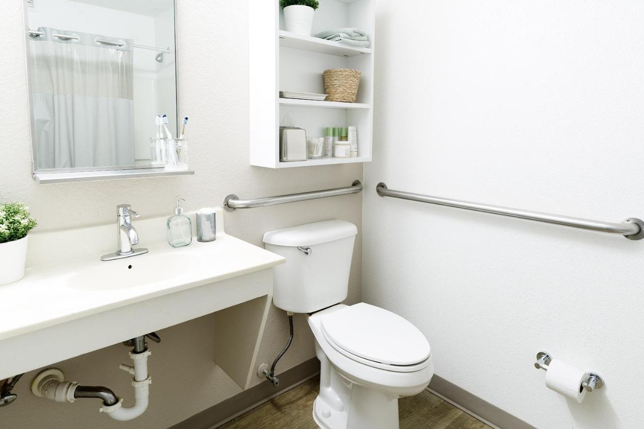 Intown Suites Extended Stay Houston Tx - Hobby Airport Esterno foto