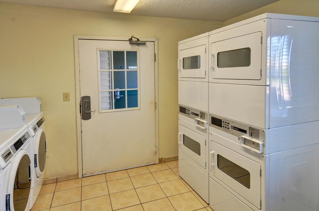 Intown Suites Extended Stay Houston Tx - Hobby Airport Esterno foto